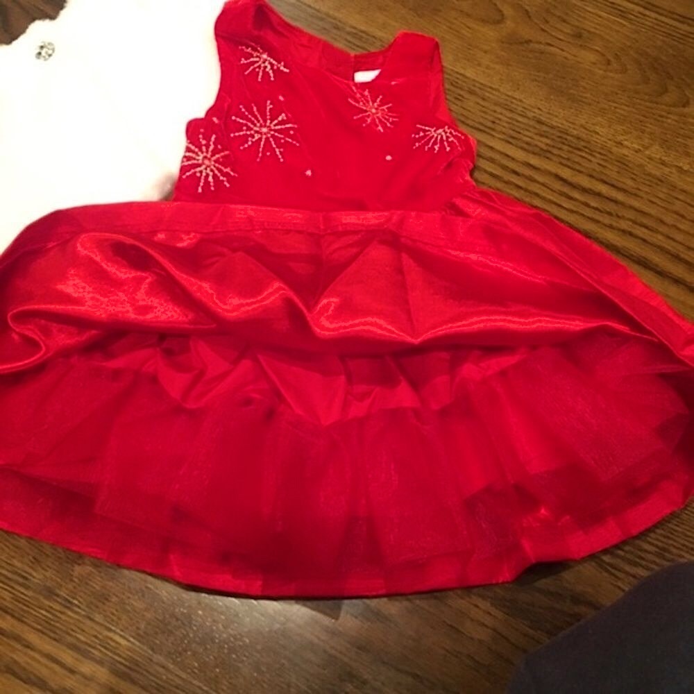 Red Velvet Party Dress White Faux Fur Shrug & Bow - Picture 10 of 14
